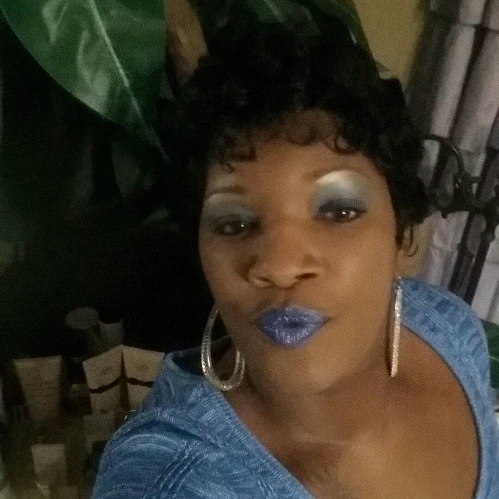 Meet your Posher, Shelia
